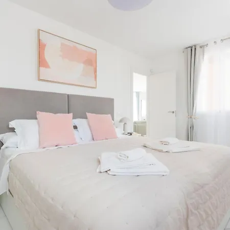 Penthouse Amarilla Golf - 7 Pools- شقة سان ميغيل ذي أبونا